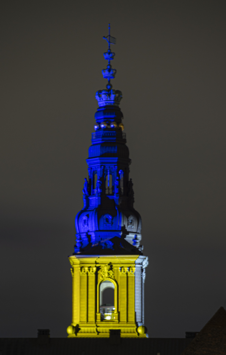 Christiansborg tårn i Ukrainske farver